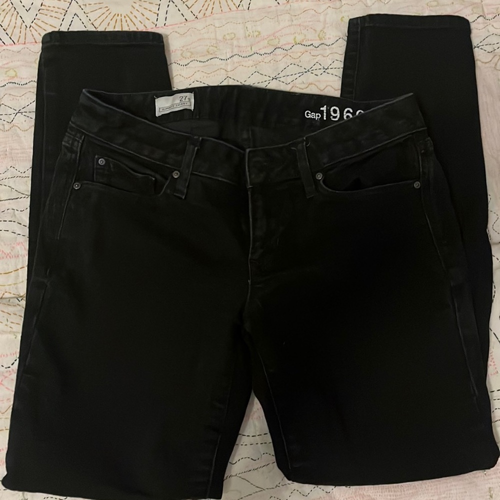 Gap always skinny Jean black size 27 short